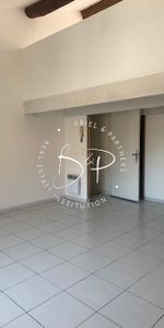 Lorgues - Un appartement avec de beaux volumes au coeur du village, - Photo 4