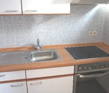 Im Herzen von Rüttenscheid - helle Wohnung mit Einbauküche! - Photo 3