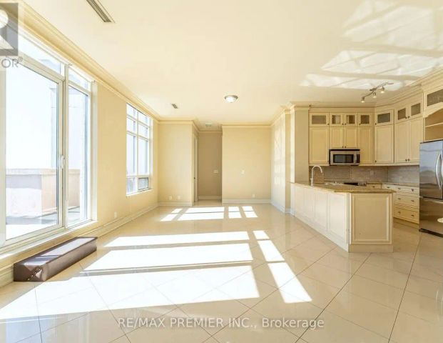 PH04 - 9235 JANE STREET — 2 Bedroom - Photo 1