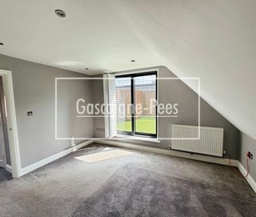 High Street, Leatherhead, KT22 - Photo 4