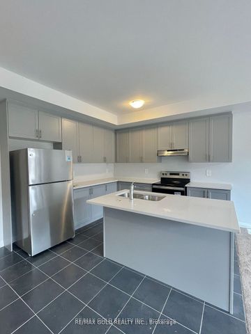 For Lease - 102 Corley Street, Kawartha Lakes, Ontario - Photo 2