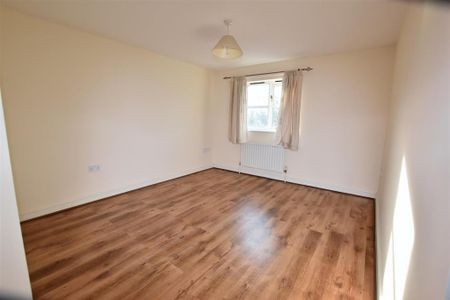 3 bedroom terraced house to rent - Photo 3