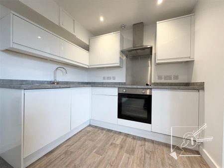 New Road, Chatham, Kent - Photo 4