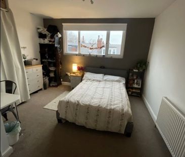 Room in a Shared House, Stanmore Place, LS4 - Photo 2