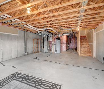For Lease - 35 Woodedge Circle, Kitchener, Ontario - Photo 3