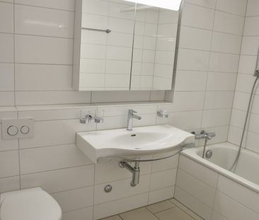 Rent a 2 ½ rooms apartment in Uster - Foto 4
