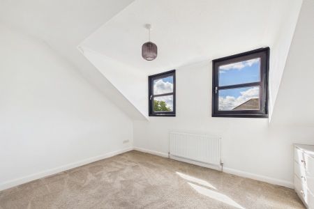 Dorcas Court, Camberley - 1 bedroomProperty for lettings - Seymours - Photo 2