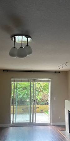 2 bedroom 2 bathroom Apartment 19388 65 Ave Surrey - Photo 1