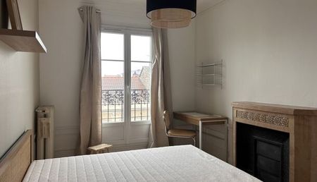 Appartement 5 pièces 96m2 REIMS 1 797 euros - Photo 4
