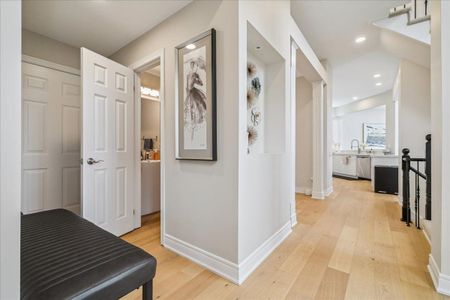 For Lease - 2509 Armour Crescent, Burlington, Ontario - Photo 2