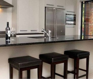 Modern 2-Bedroom Unit - Utilities Included - with Double Internal G... - Photo 3