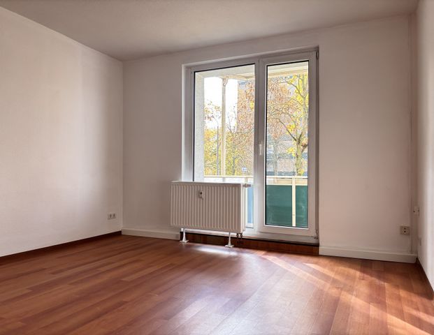 3-Raum-Wohnung im Erdgeschoss mit Dusche - Foto 1