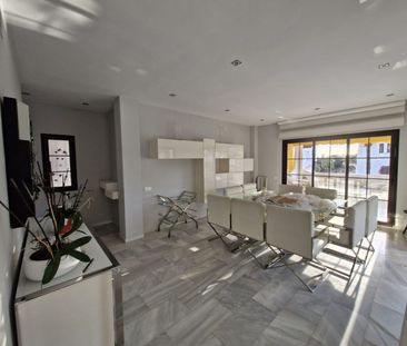 Alquiler Apartamento en Puerto Banús, Marbella - Photo 2