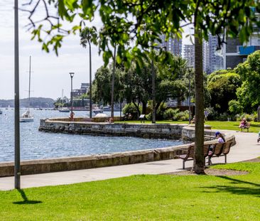 42/5-7 The Esplanade, Elizabeth Bay NSW 2011 - Apartment For Rent |... - Photo 5