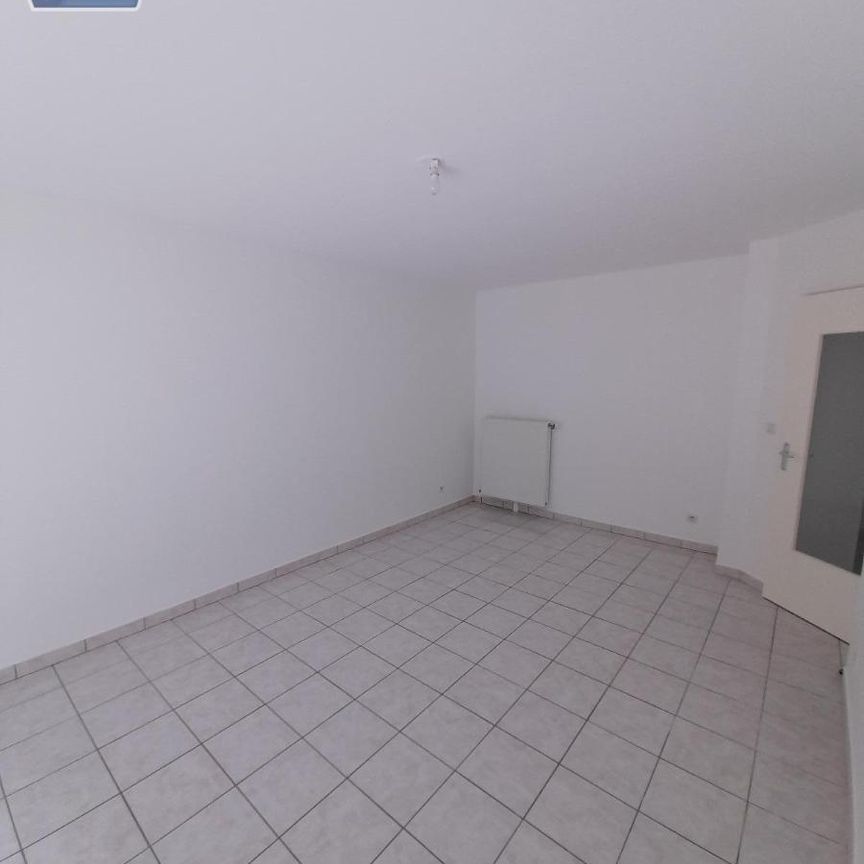 Location Appartement 3 pièces 63m² DIJON 21000 - Photo 1