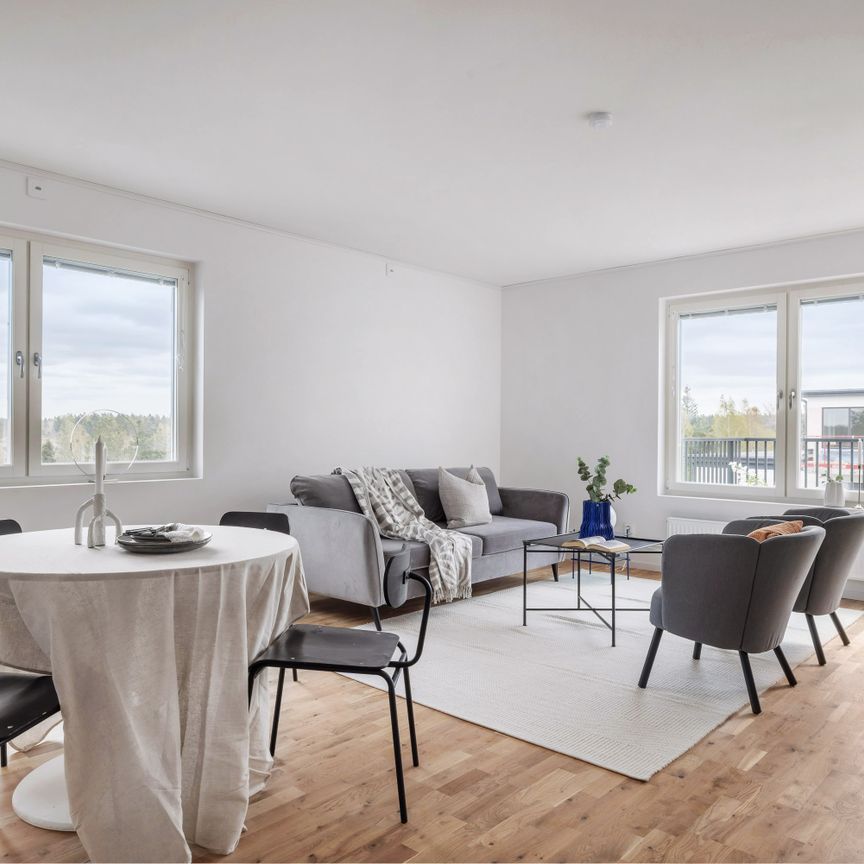 Finkmossvägen, Tumba - Photo 1