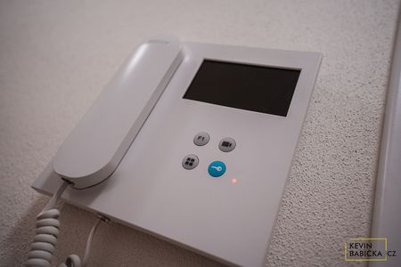 Pronájem bytu 1+kk v novostavbě, ul. Kumpoštova, Brno-Sadová - Fotografie 2