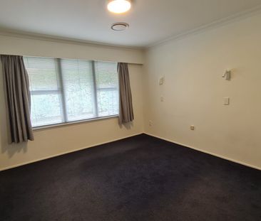 2/94 Glandovey Road, Fendalton - Photo 5