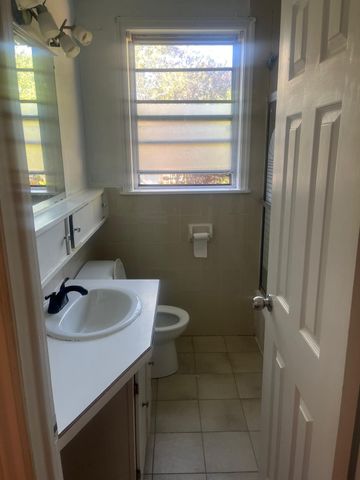 For Lease - 100 Stavely Crescent, Toronto, Ontario - Photo 5