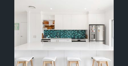 Contemporary oasis looking over the 10th Fairway - Photo 5