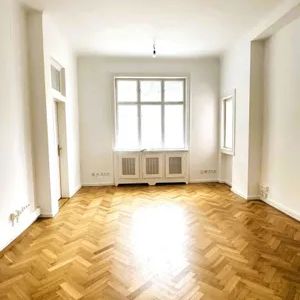 Großräumige 5-Zimmerwohnung im klassischen Altbau - Foto 1