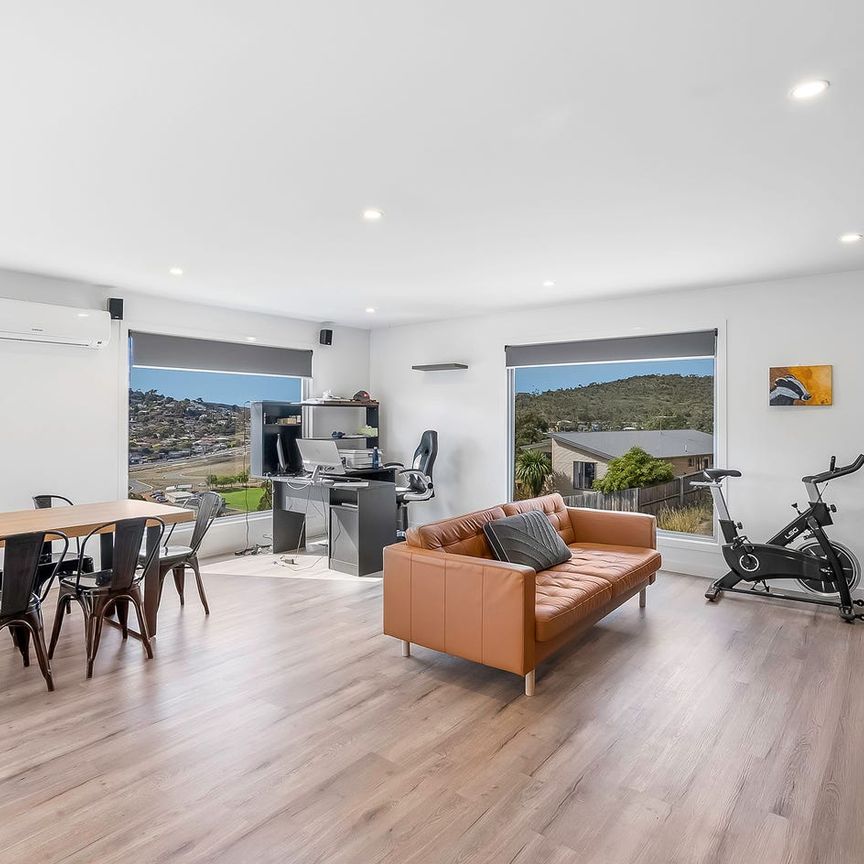 Modern Family Home with Amazing Outlook - Photo 1