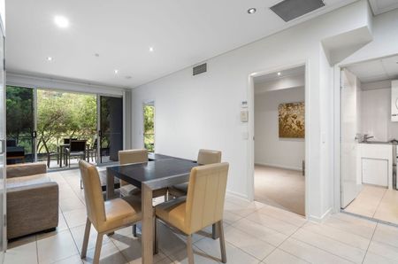 Urban Living Meets Convenience in Kelvin Grove! - Photo 2