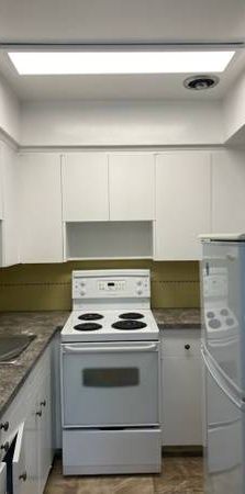 Spacious Studio Apartment for Rent - Photo 1