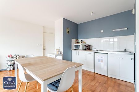 Location Appartement 2 pièces 45m² BEUVRAGES 59192 - Photo 4