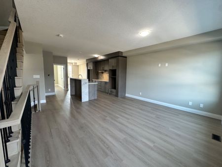 For Lease - 17 Keystone Trail Unit# UNIT 4, Welland, Ontario - Photo 5