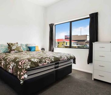 Luxury 2 Bedroom House in Glendene - Photo 1