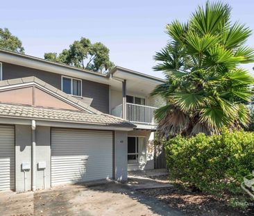 Spacious three bedroom townhouse - Photo 2