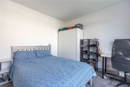 Braemar Crescent, - Photo 3