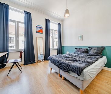 Room at Rue Charles Quint 55 - Photo 3