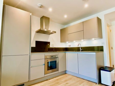 1 Bedroom 1 Bathroom - Photo 5