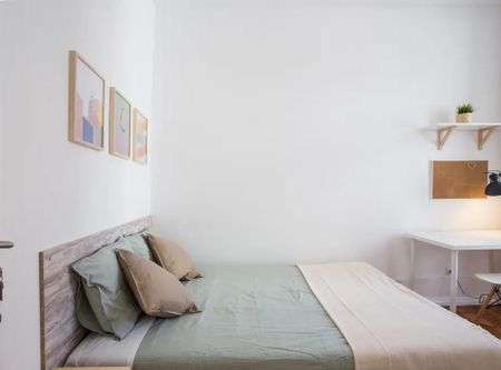 Calçada do Marquês de Abrantes, Lisbon, Lisbon 1200-163 - Photo 3