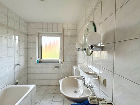 Ansprechende 3-Zimmer Erdgeschosswohnung im beliebten Ortsteil Holtorf / ruhige Lage / Garage - Photo 5