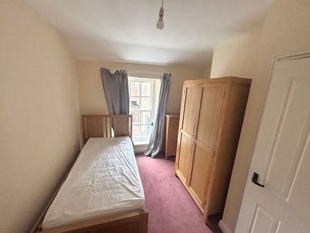 Marchant Court - Photo 2