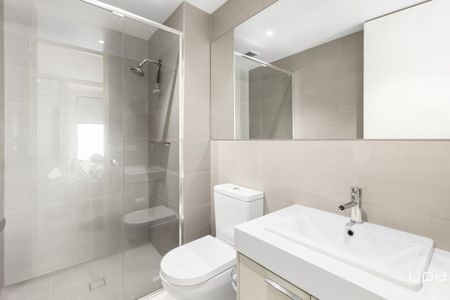 Modern Comfort in Vibrant Brunswick West - Photo 5