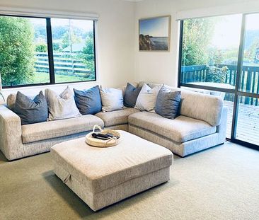 King of Cullen 5BR Home with Spa and Views!! - Photo 1