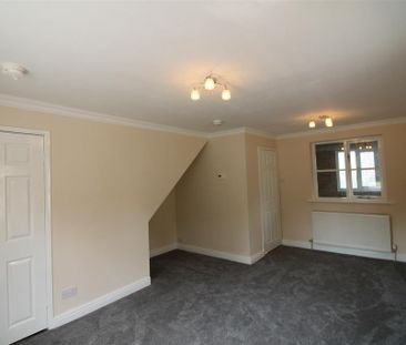2 bedroom end of terrace house to rent - Photo 1