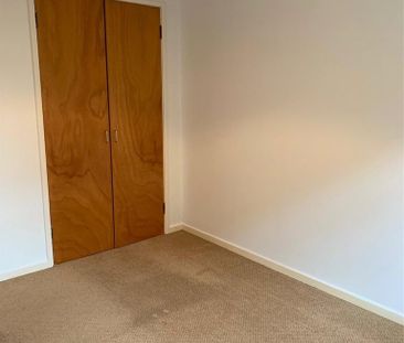 2 bedroom bungalow to rent - Photo 2