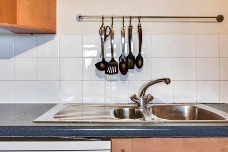 1 Bed Flat, Twelvetree Crescent, E3 - Photo 4