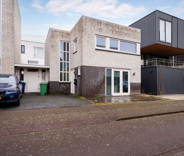 Helenusstraat 15, Homeruskwartier Midden, 1363VC, Almere - Photo 1