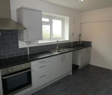 Caergynydd Road, Waunarlwydd, SA5 4RQ, Swansea - Photo 4