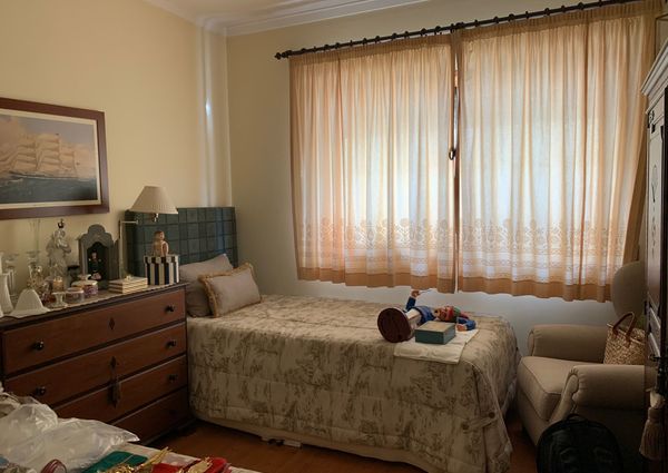 Apartamento T2 Mobilado na Praia da Barra.