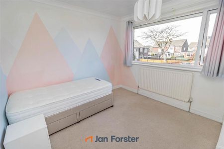 3 bedroom house to rent - Photo 3