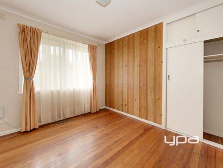 38 Forman Street, WESTMEADOWS - Photo 2