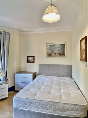 Room in a Shared House, Portswood Road, SO17 - Photo 1