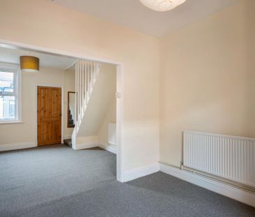 2 bedroom terraced house to rent - Photo 6